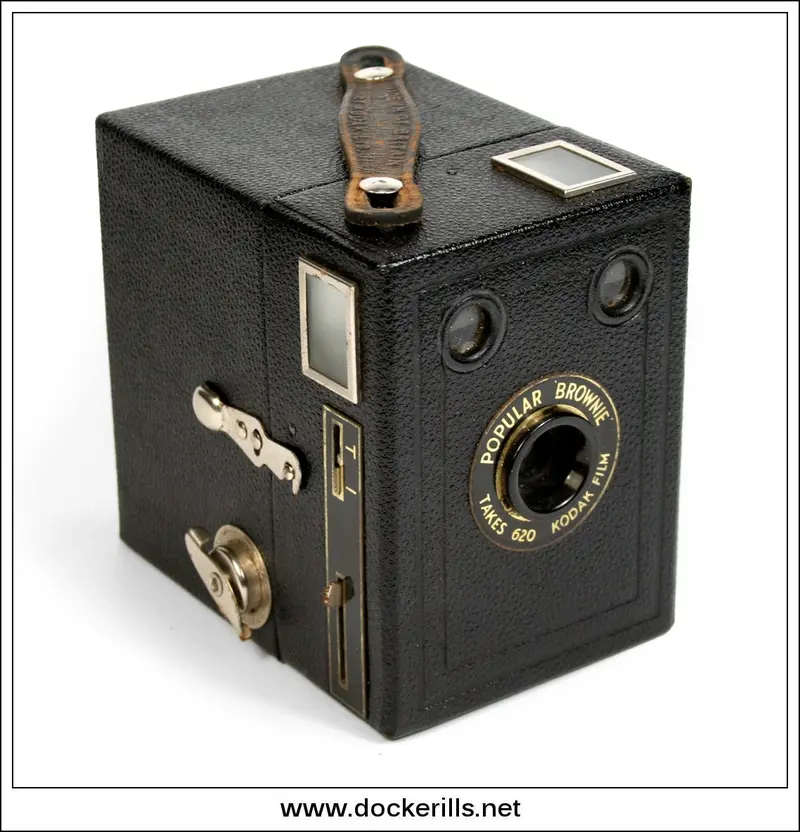 Antique Kodak Popular Brownie Box Camera, Early 20Th-Century Film Photography Equipment 1