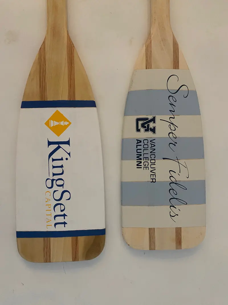 Branded Corporate Gift Paddles – Custom Painted Oars For Team Recognition 1