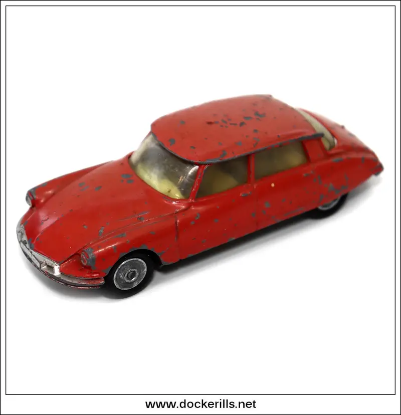 Corgi Toys 1960S Citroën Ds 19 Diecast Model – Restoration Candidate 1