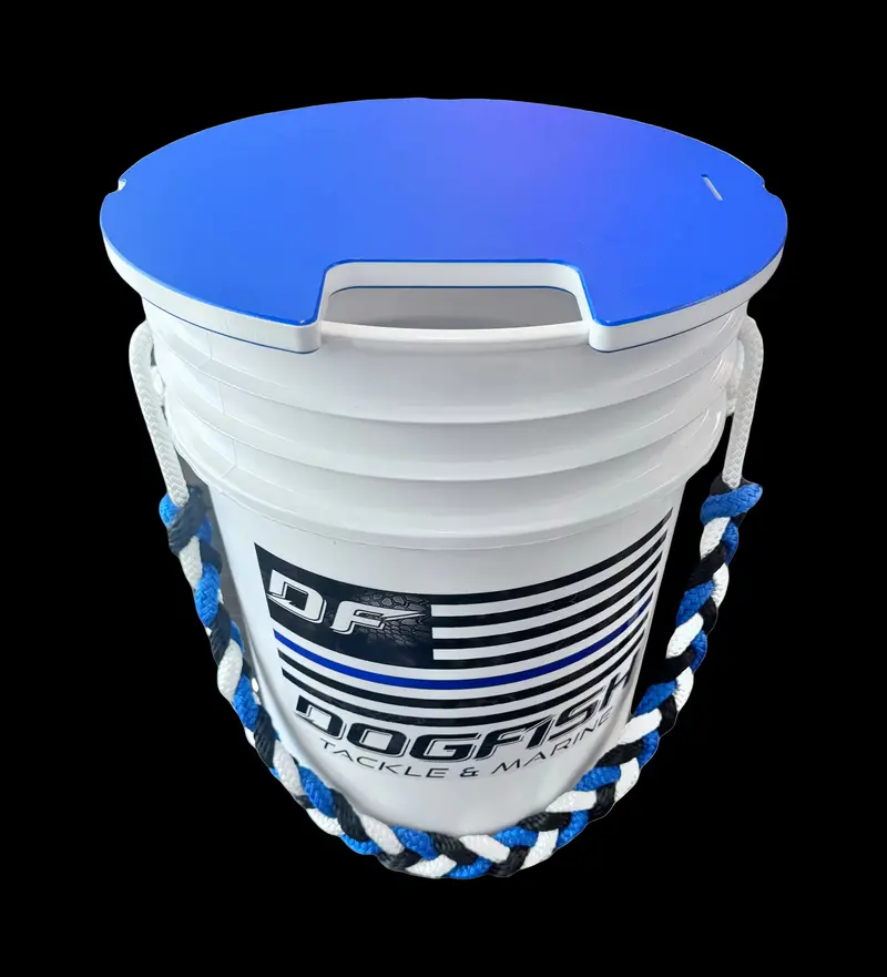 Df Multi-Use Bucket Lid With Built-In Cutting Board 1