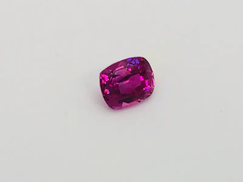 Fuchsia-Colored Sapphire Gemstone 1
