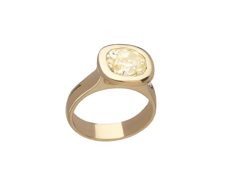 Geometric Yellow Gold Square Pendant 1