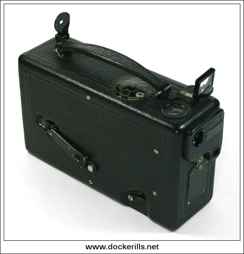 Kodak Cine Model B Wind-Up Movie Camera With Portrait Attachment & Case 1