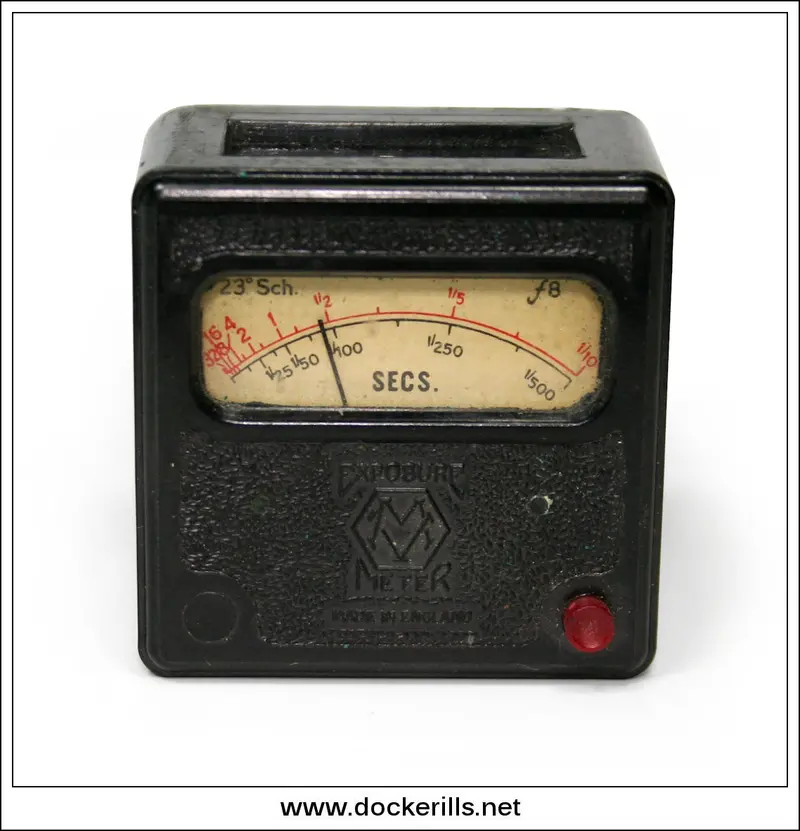 Metrovic Classic Exposure Meter — Includes Case And Instruction Manual 1