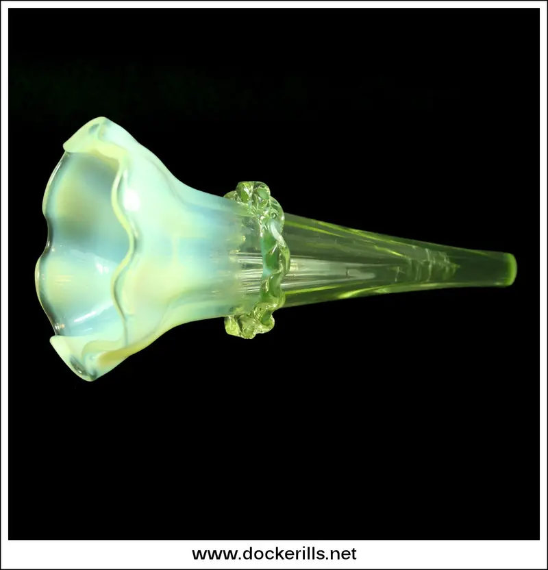 Pale Green Vaseline Glass Epergne Flute — Vintage Uranium Glass Stemware Piece (1) 1