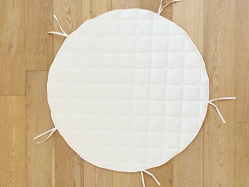 Quilted Tower Tent Floor Mat – Non-Slip Backing With Pole-Tie System 1