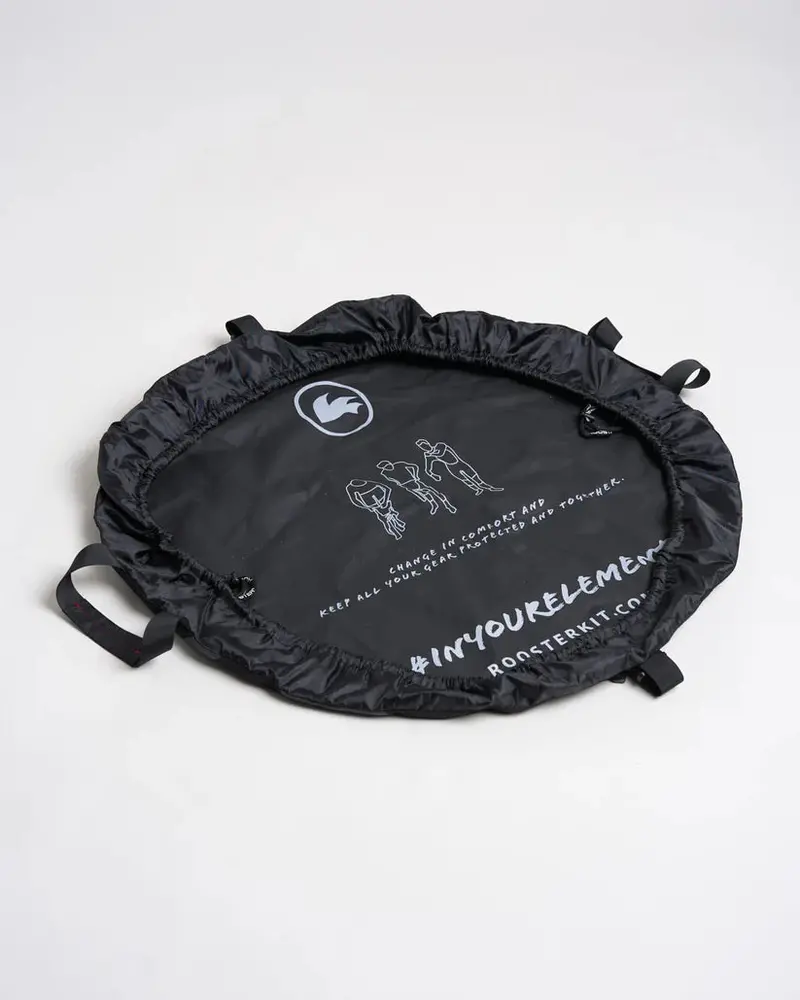 Rooster Compact Waterproof Changing Mat & Carry Bag 1