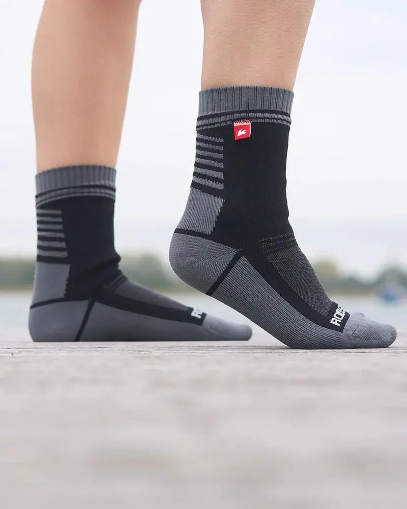 Rooster Ultra-Thin Waterproof Neoprene Socks 1