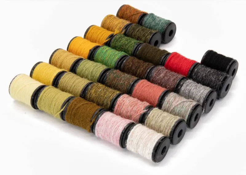 Semperfli Dirty Bug Yarn For Streamer Patterns 1