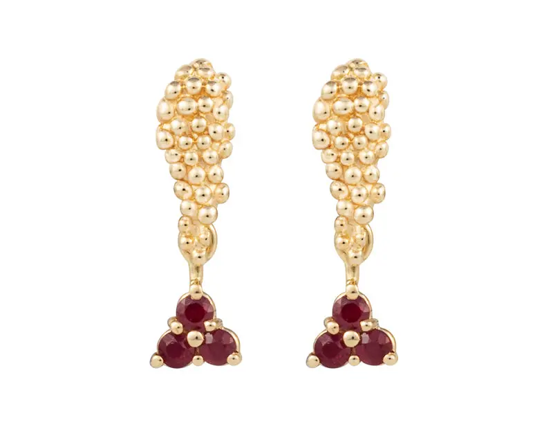 Tricorne Ruby Brooch Series 1 1