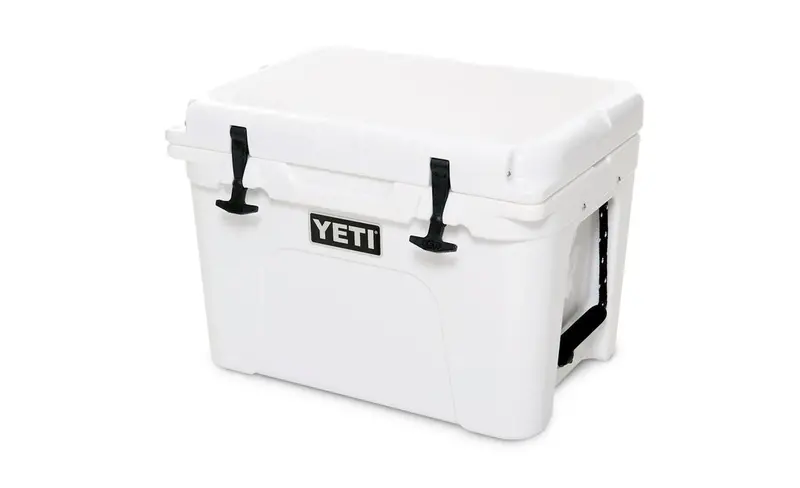 Yeti Tundra 35 Hard Cooler 1